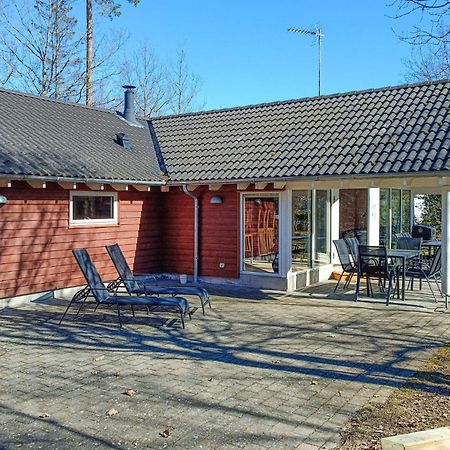 Beautiful Home In Koepingsvik With Kitchen Екстер'єр фото