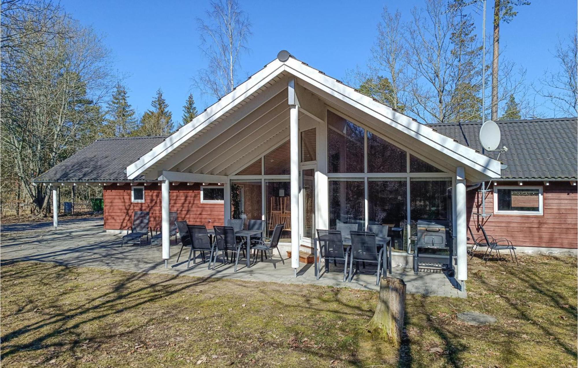 Beautiful Home In Koepingsvik With Kitchen Екстер'єр фото
