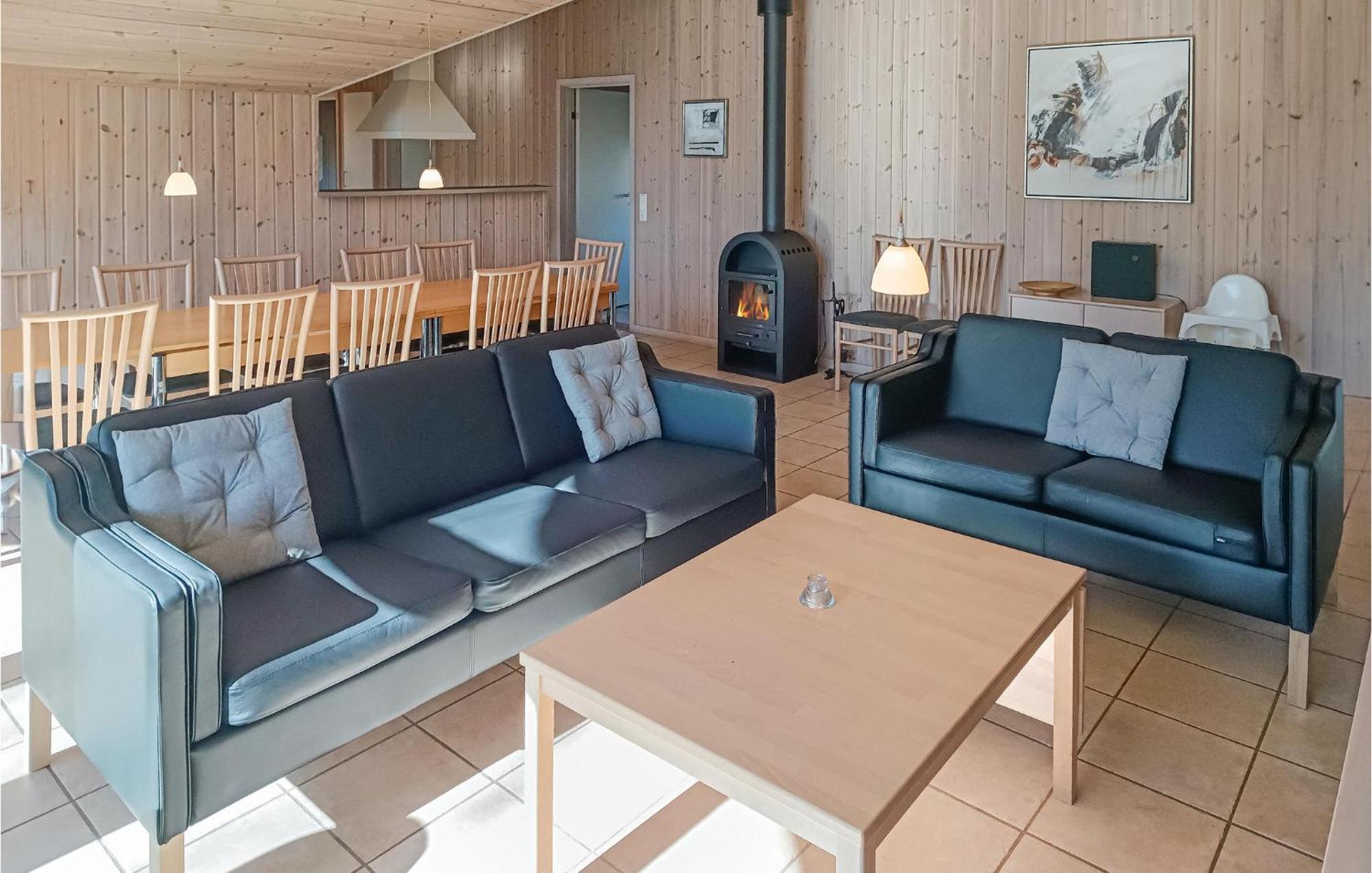 Beautiful Home In Koepingsvik With Kitchen Екстер'єр фото
